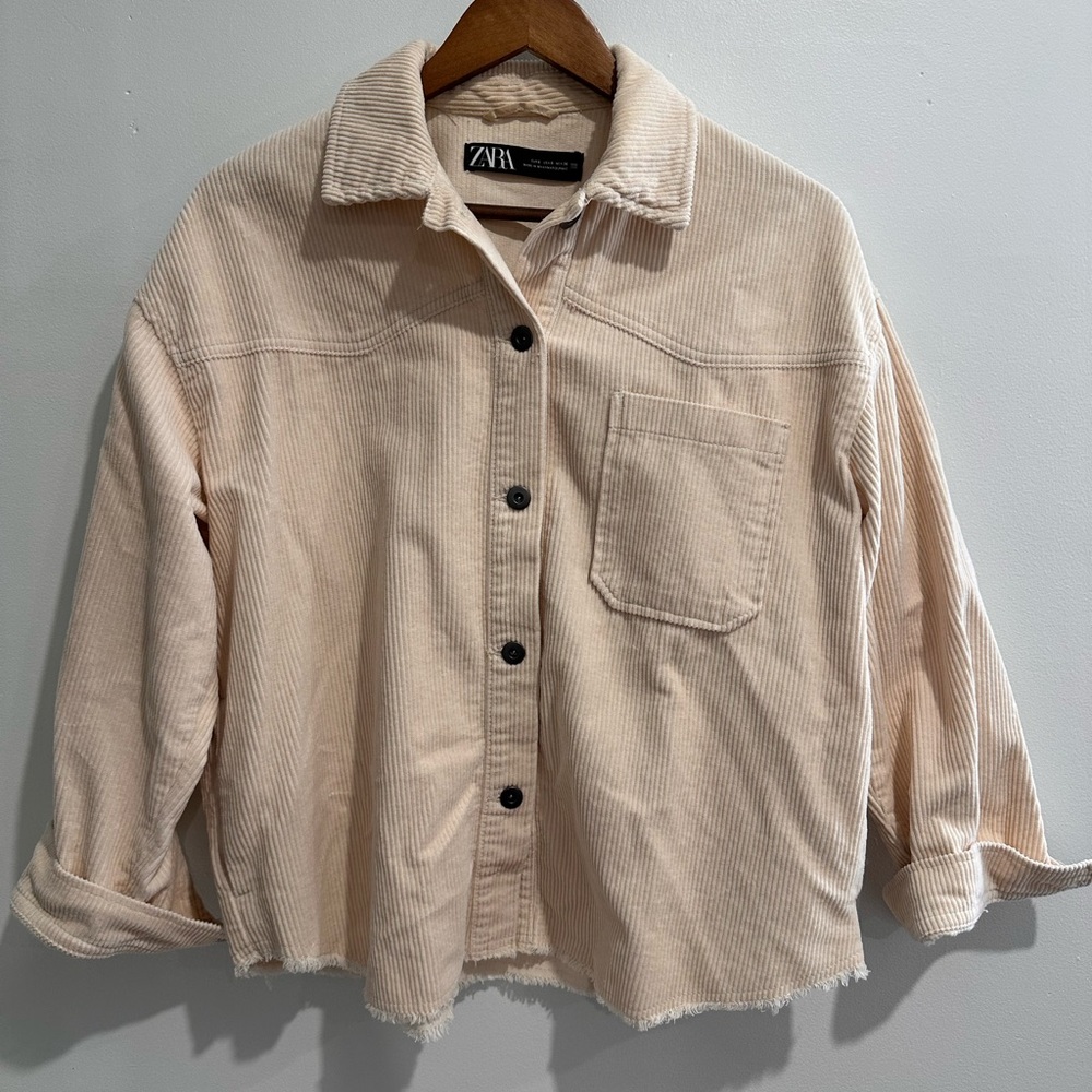 NWOT‎ ZARA Cream Corduroy Raw Hem 100% Cotton Boho Utility Button Down Size S